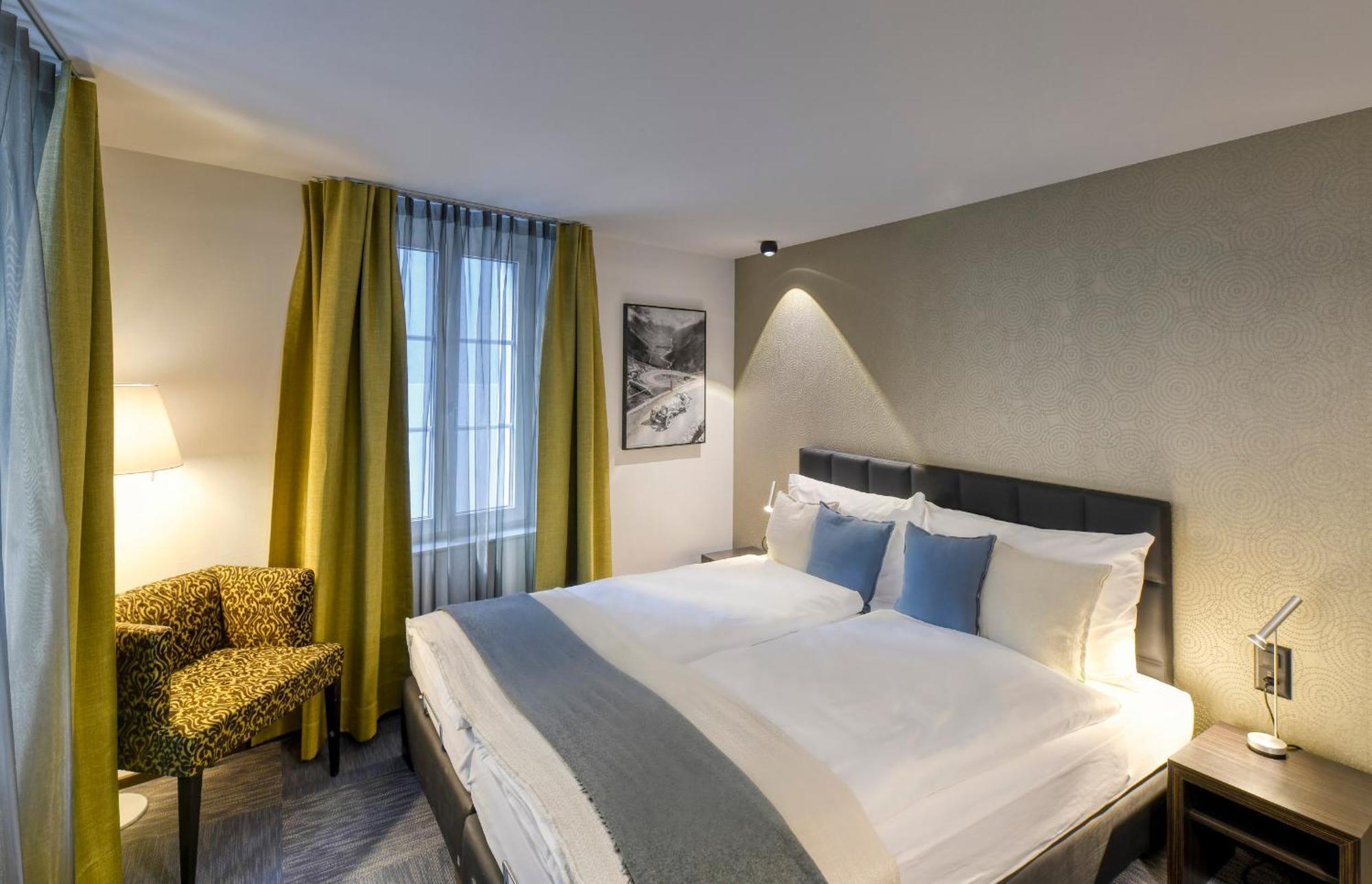 Boutique Hotel Reiser Altdorf Exterior photo