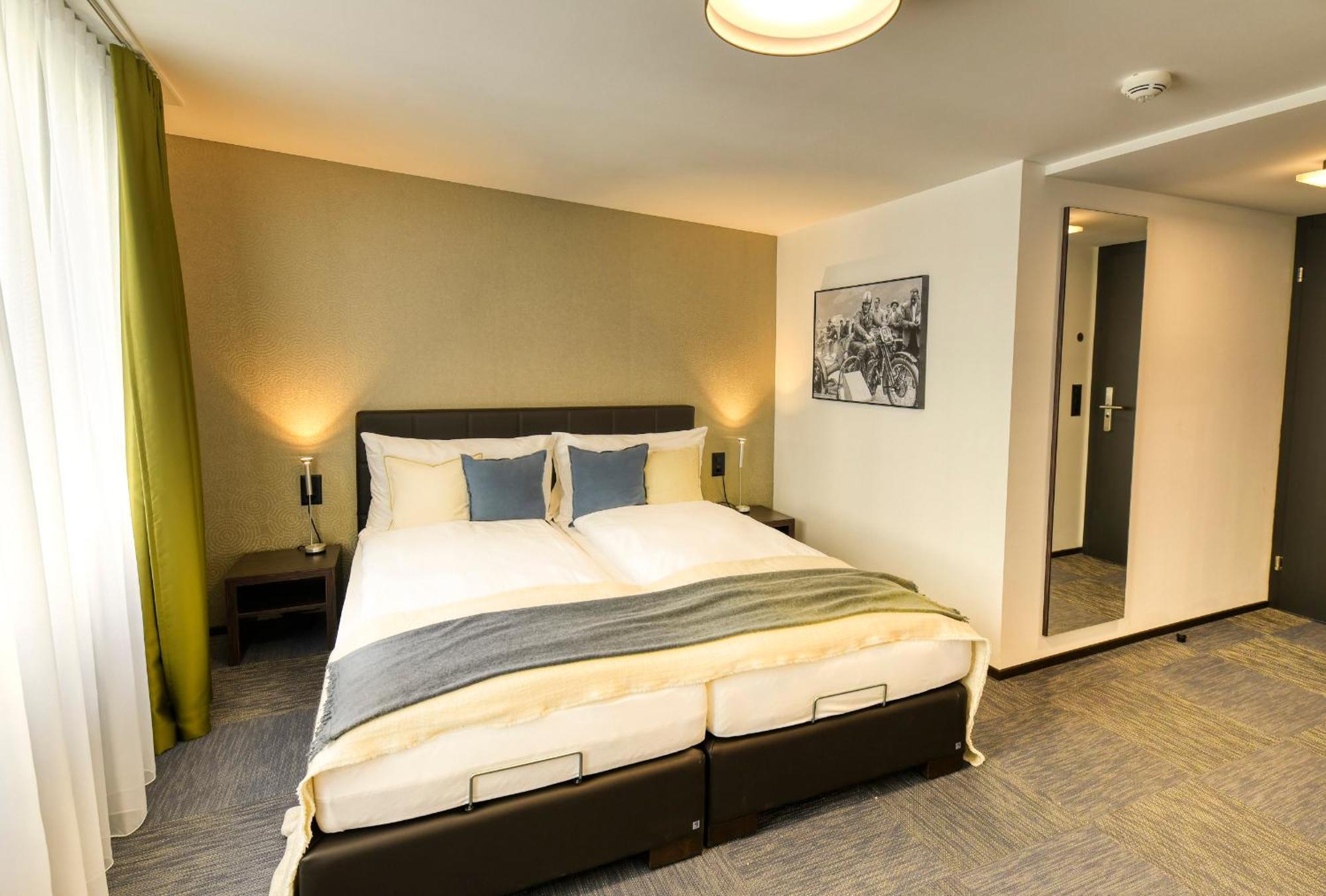Boutique Hotel Reiser Altdorf Exterior photo