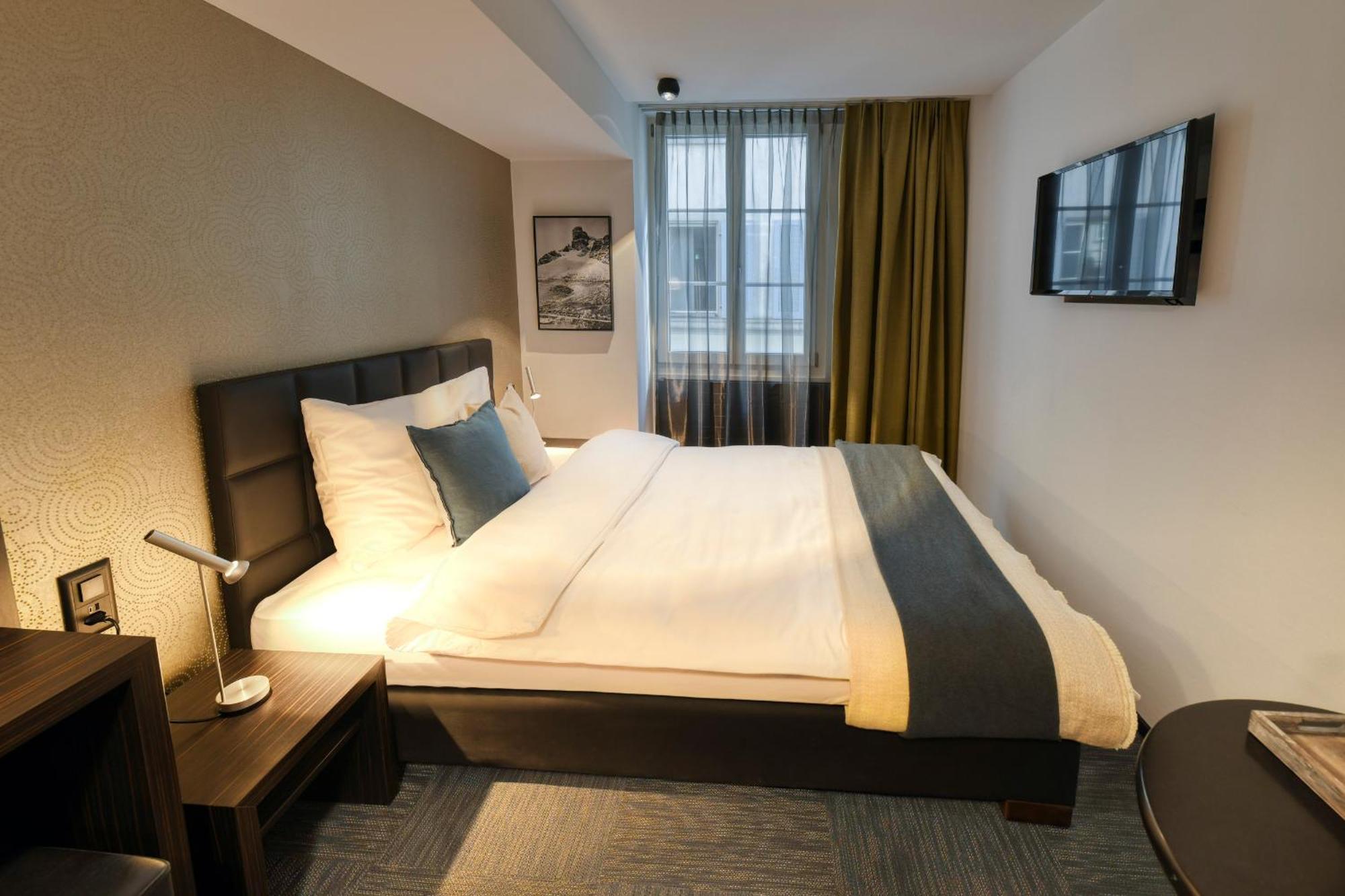 Boutique Hotel Reiser Altdorf Exterior photo