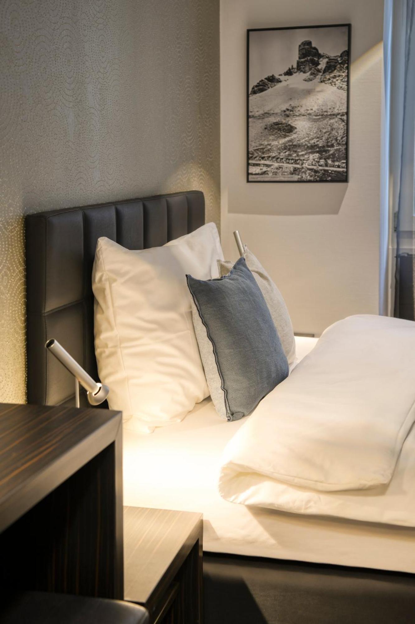 Boutique Hotel Reiser Altdorf Exterior photo
